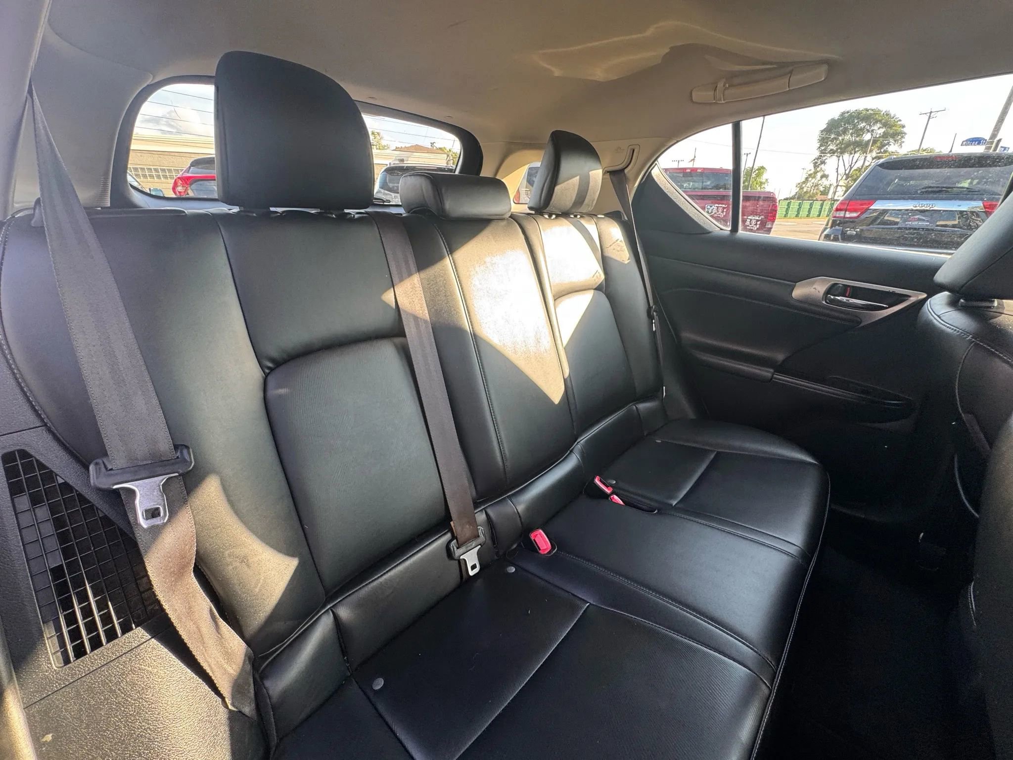 Used 2015 Lexus CT 200h Premium image 20