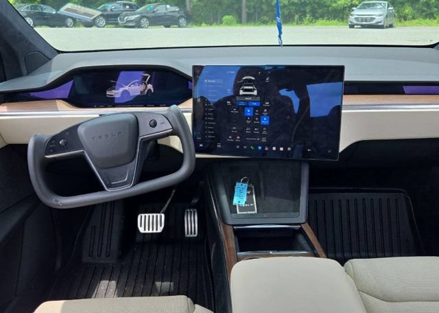 Used 2022 Tesla Model X AWD/4WD image 3