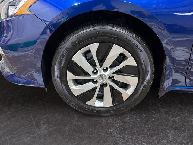 Used 2019 Nissan Altima 2.5 S AWD/4WD image 14