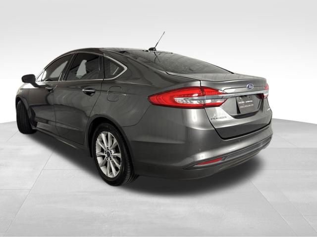 Used 2017 Ford Fusion SE image 5