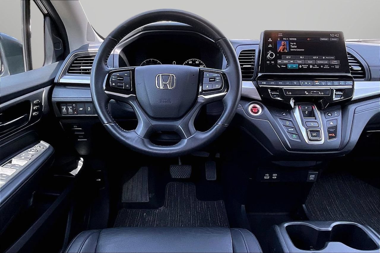 Used 2025 Honda Odyssey EX-L image 11