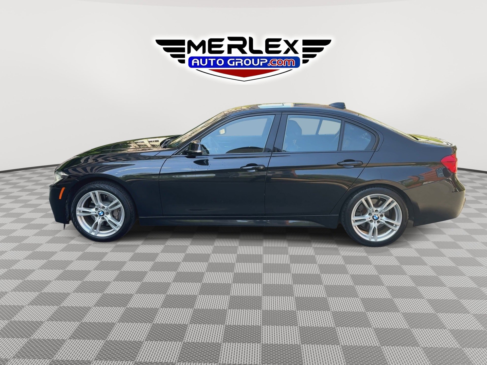 Used 2018 BMW 330i Sedan RWD image 5