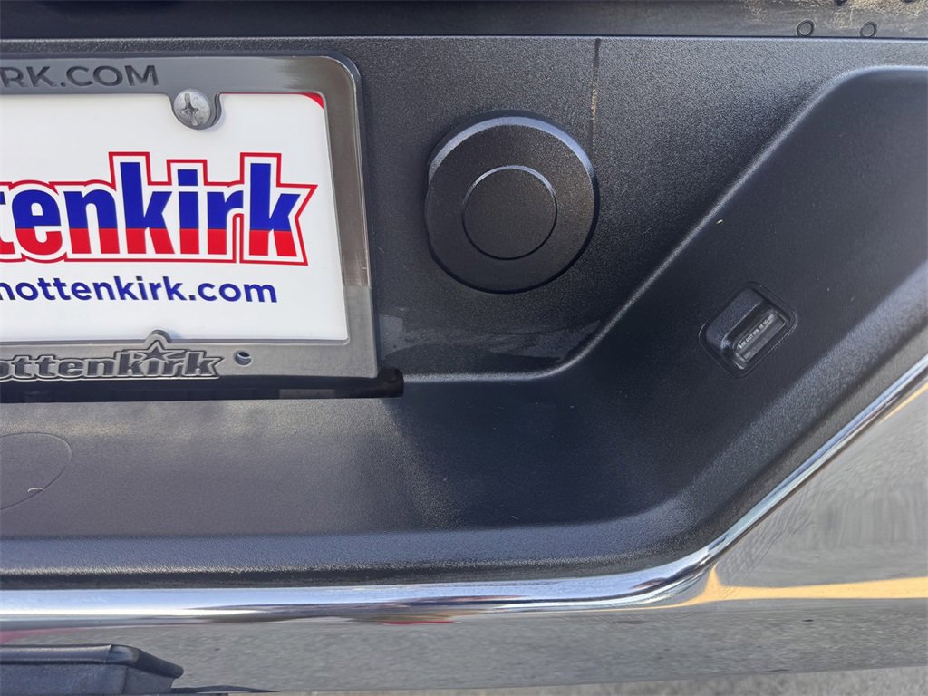 Used 2024 Chevrolet Silverado 2500 LT image 14