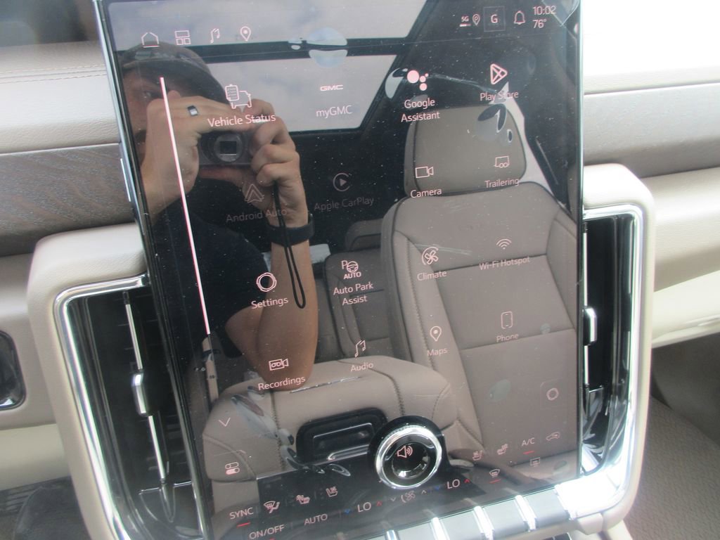 New 2026 GMC Yukon Denali AWD/4WD image 19