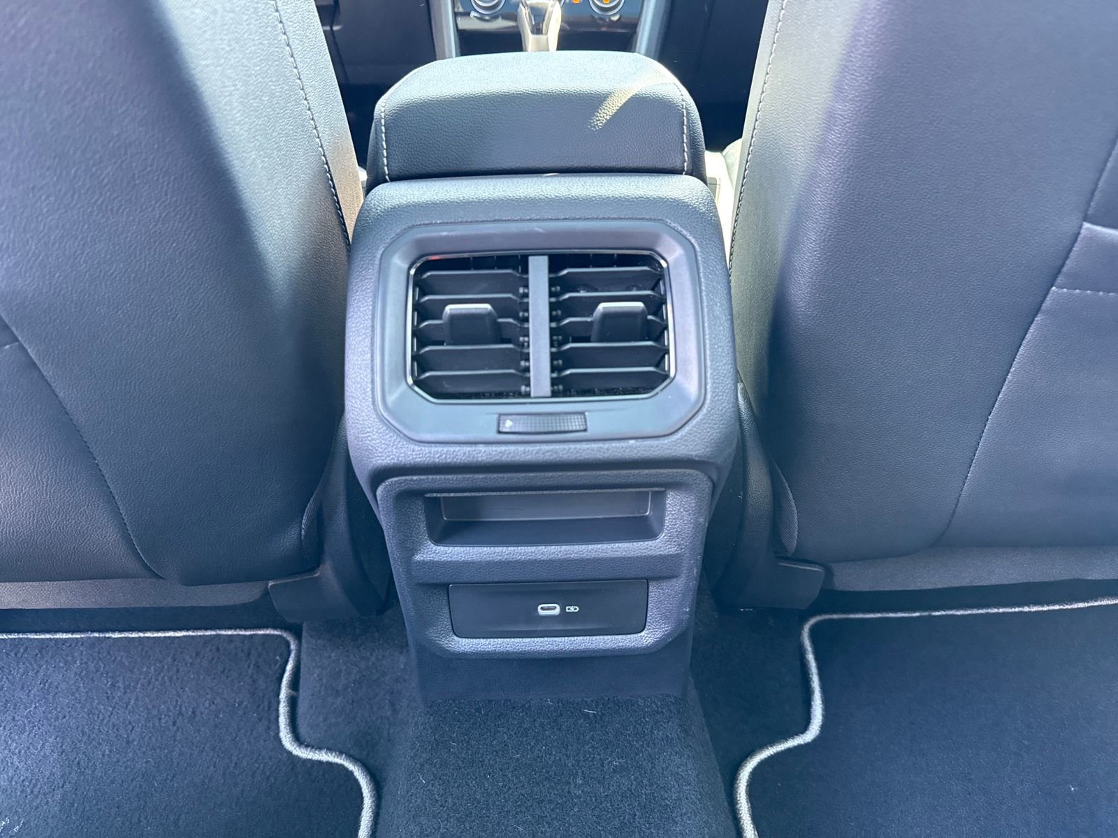 Certified 2023 Volkswagen Taos SEL image 38