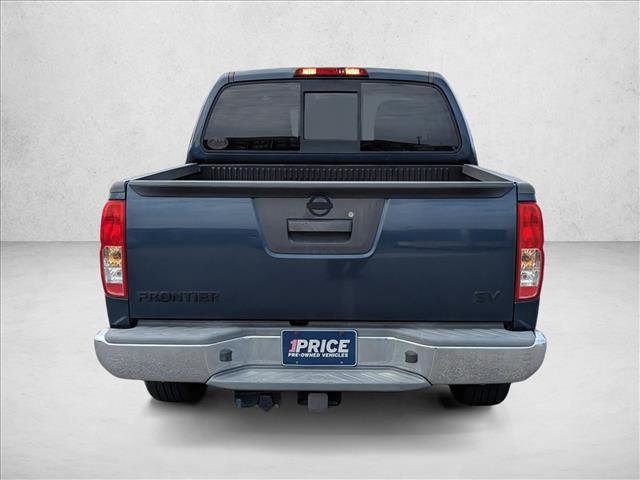 Used 2015 Nissan Frontier SV RWD image 6