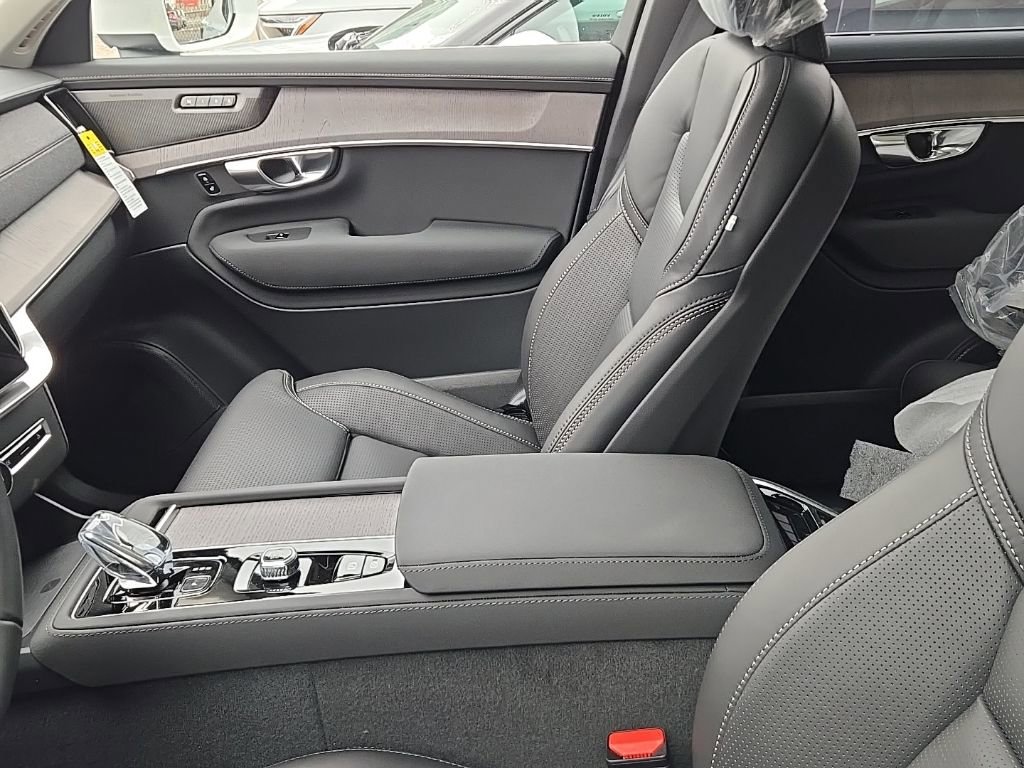 New 2026 Volvo XC90 B6 Ultra w/ Protection Package Premier AWD/4WD image 5