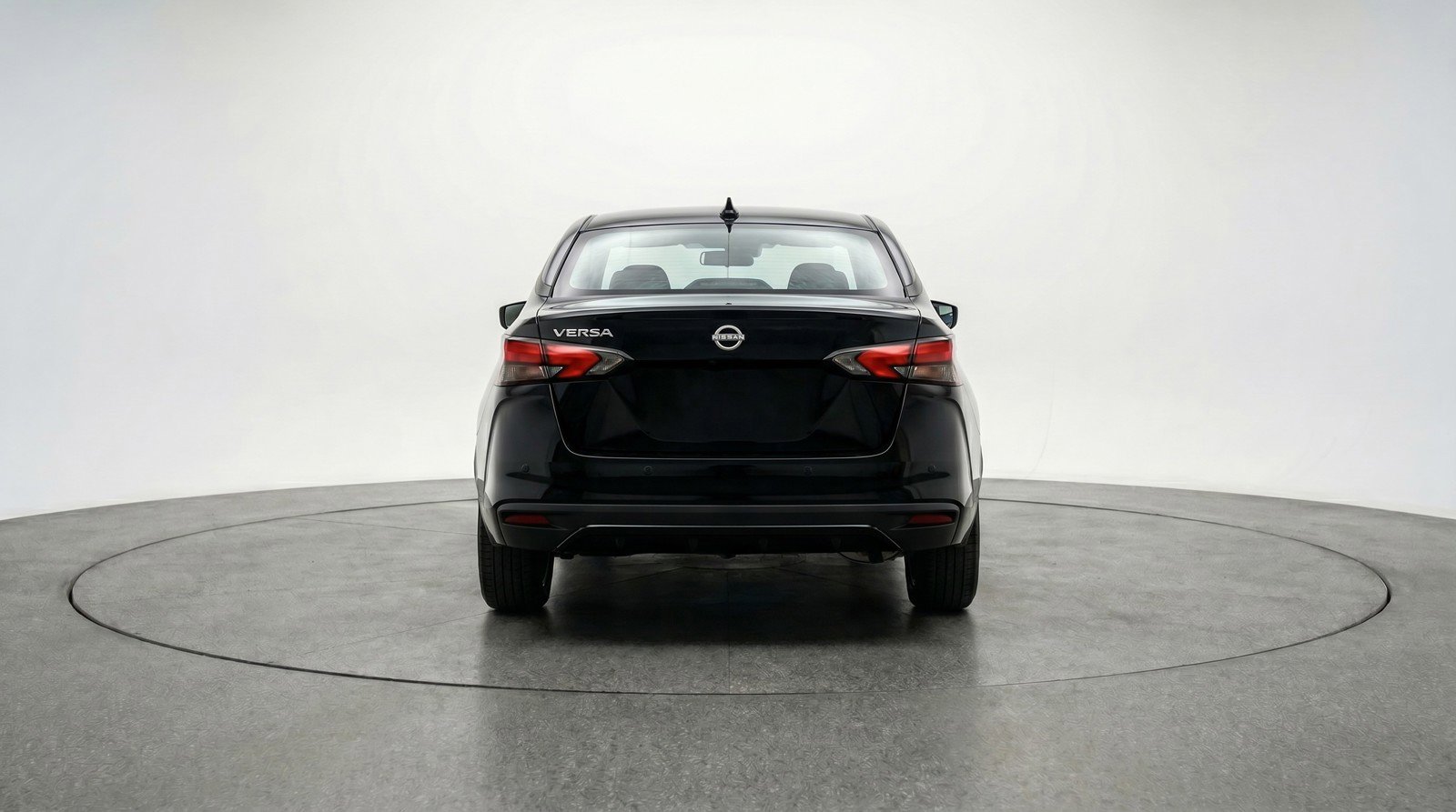 Used 2025 Nissan Versa SV image 7