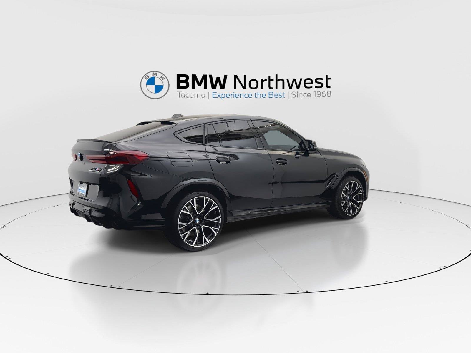 Used 2024 BMW X6 M Competition w/ Executive Package AWD/4WD image 4
