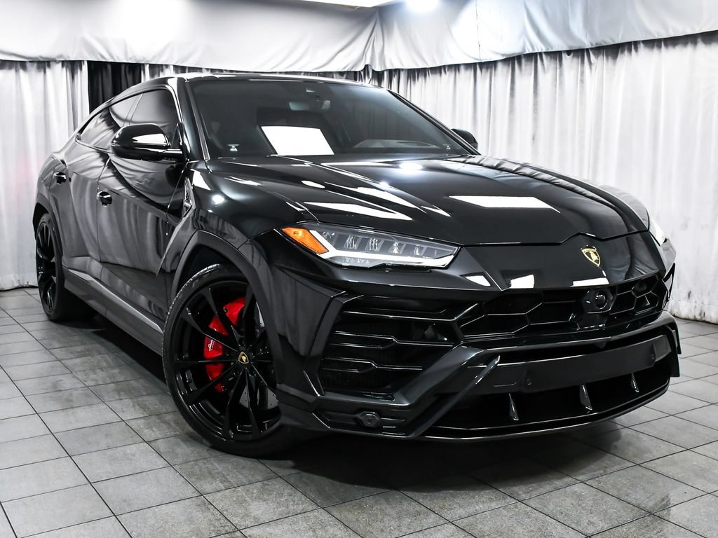 Used 2022 Lamborghini Urus AWD/4WD image 3