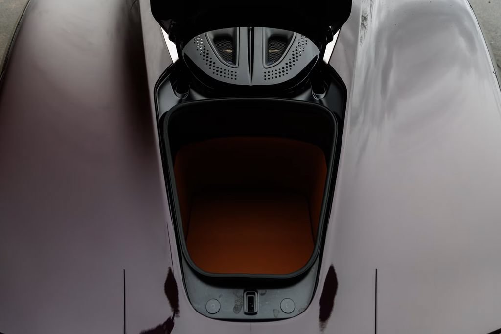 Used 2020 McLaren Speedtail RWD image 59