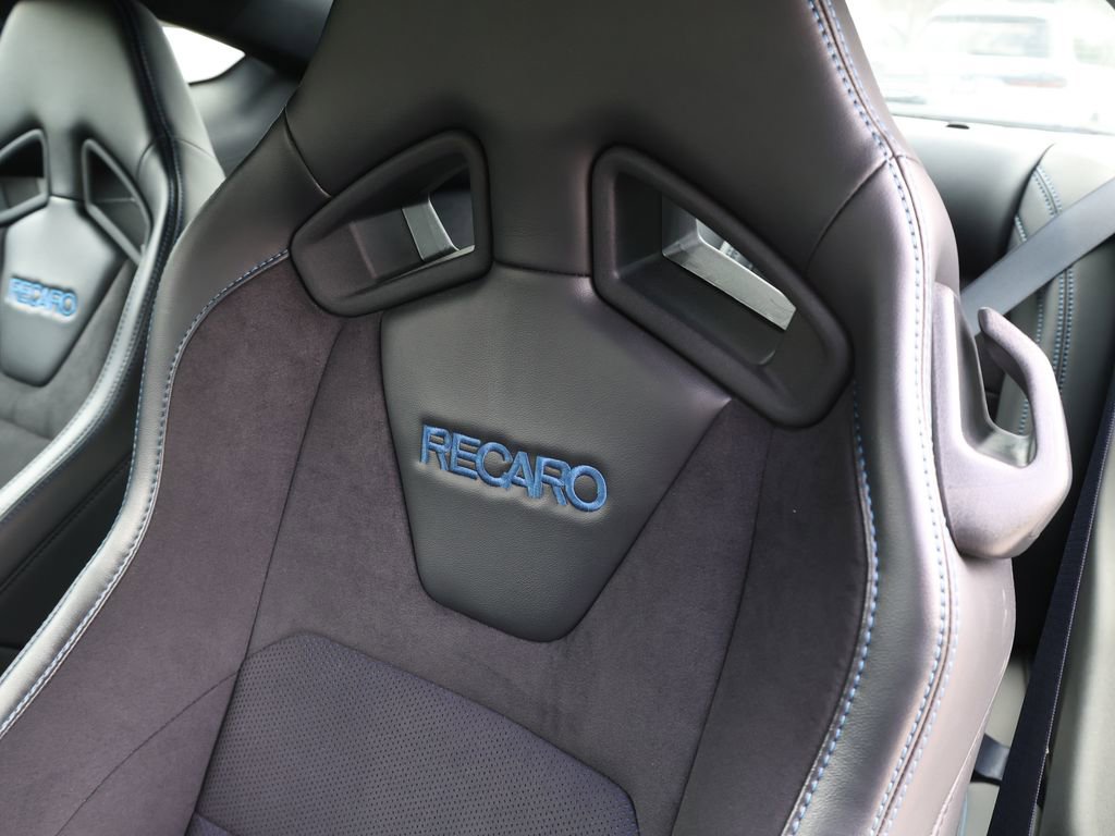 Used 2025 Ford Mustang Dark Horse image 15