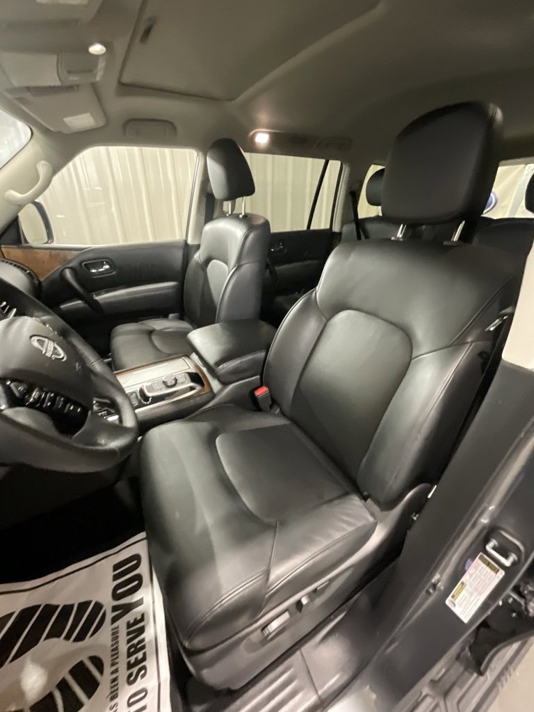 Used 2024 Nissan Armada SL w/ Captain's Chairs Package image 10