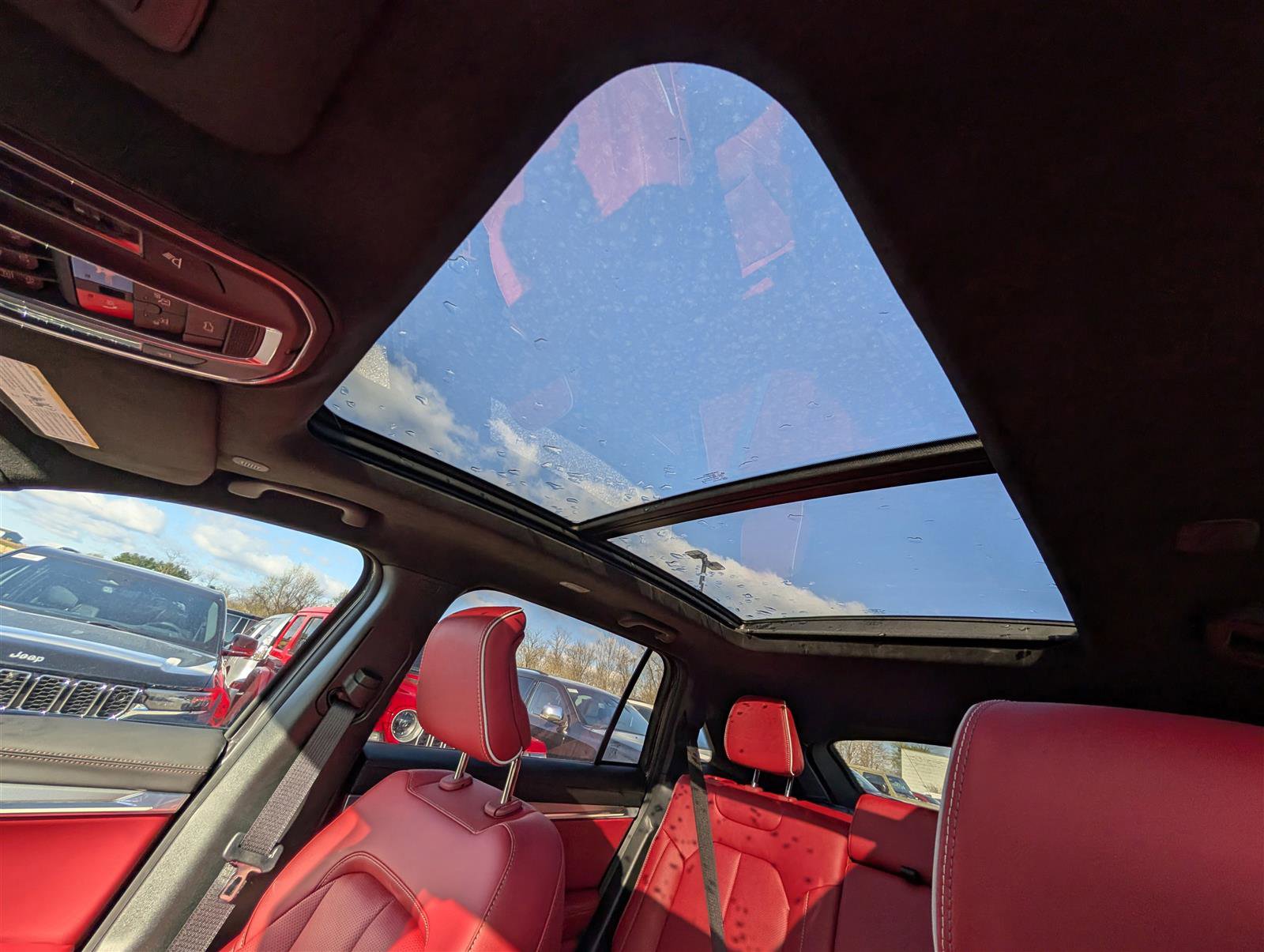 New 2025 Jeep Wagoneer S Launch Edition image 25