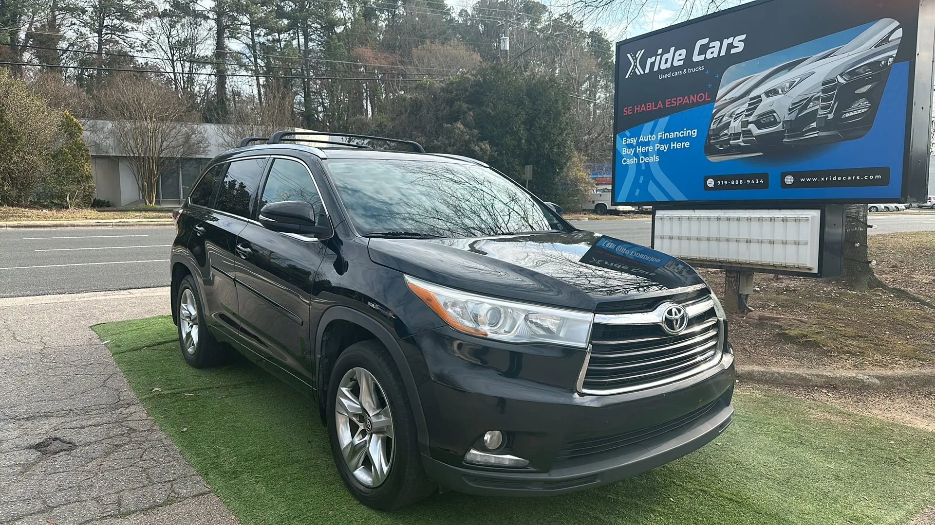 Used 2016 Toyota Highlander Limited image 1