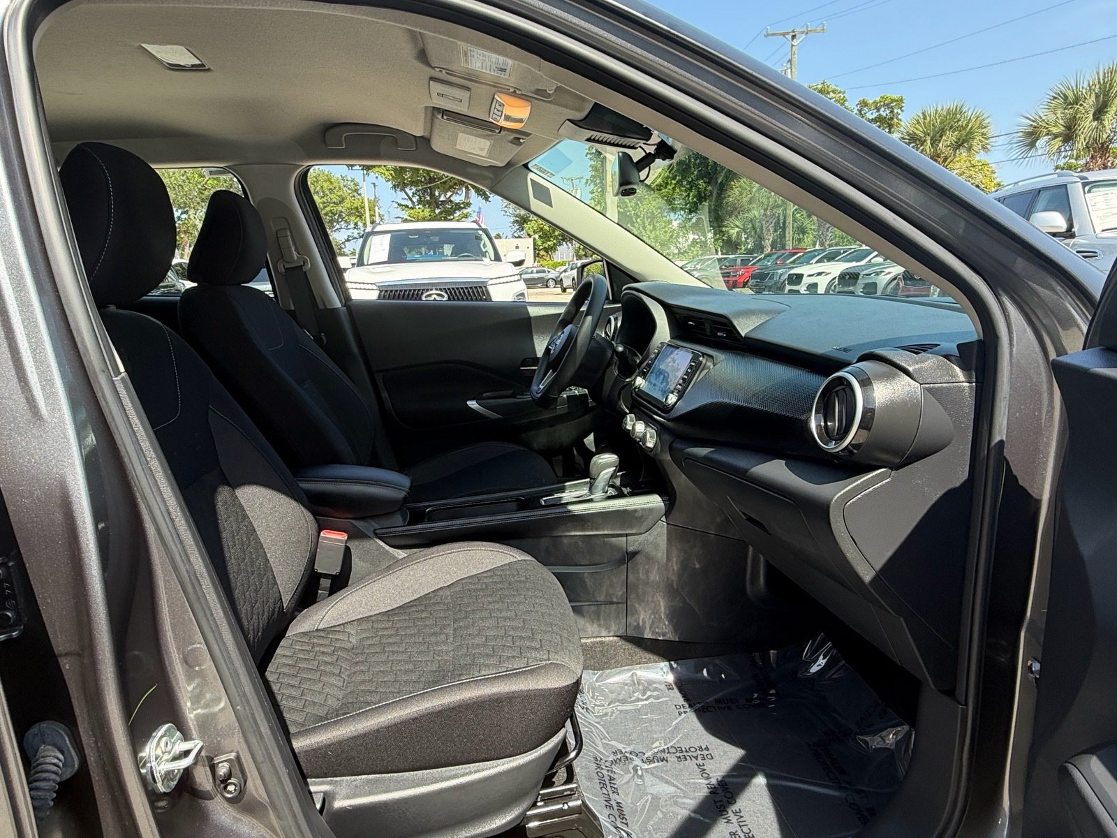 Certified 2024 Nissan Kicks SV w/ Interior Electronics Package FWD image 16