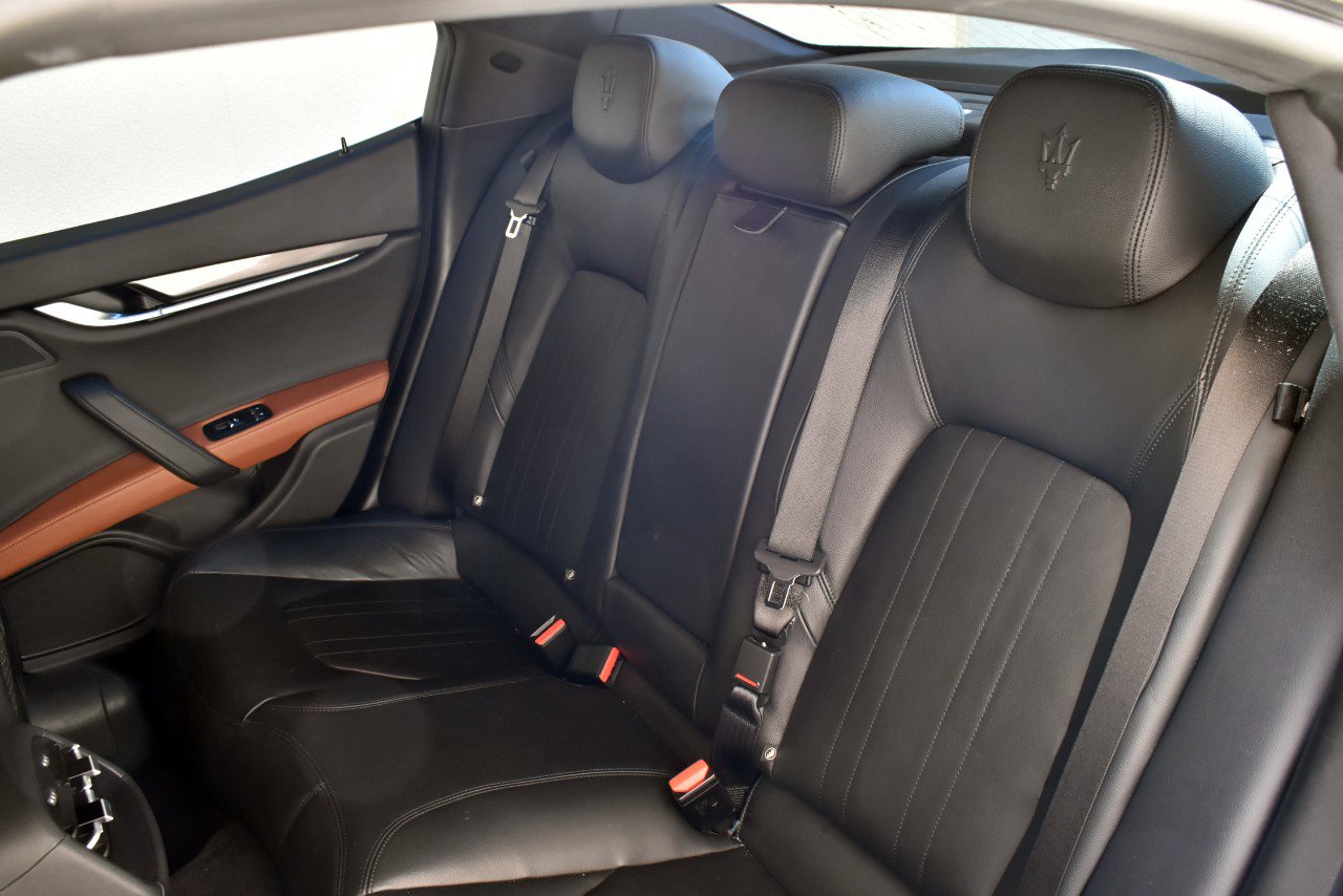 Used 2020 Maserati Ghibli RWD image 15