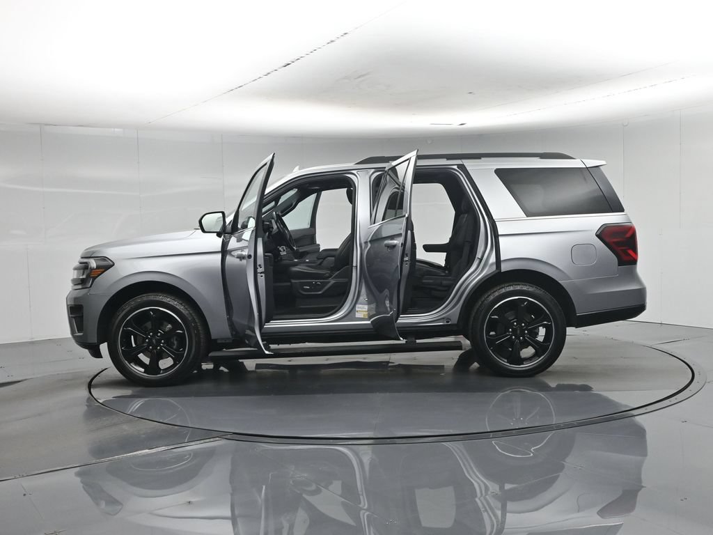 Certified 2023 Ford Expedition Limited AWD/4WD image 5
