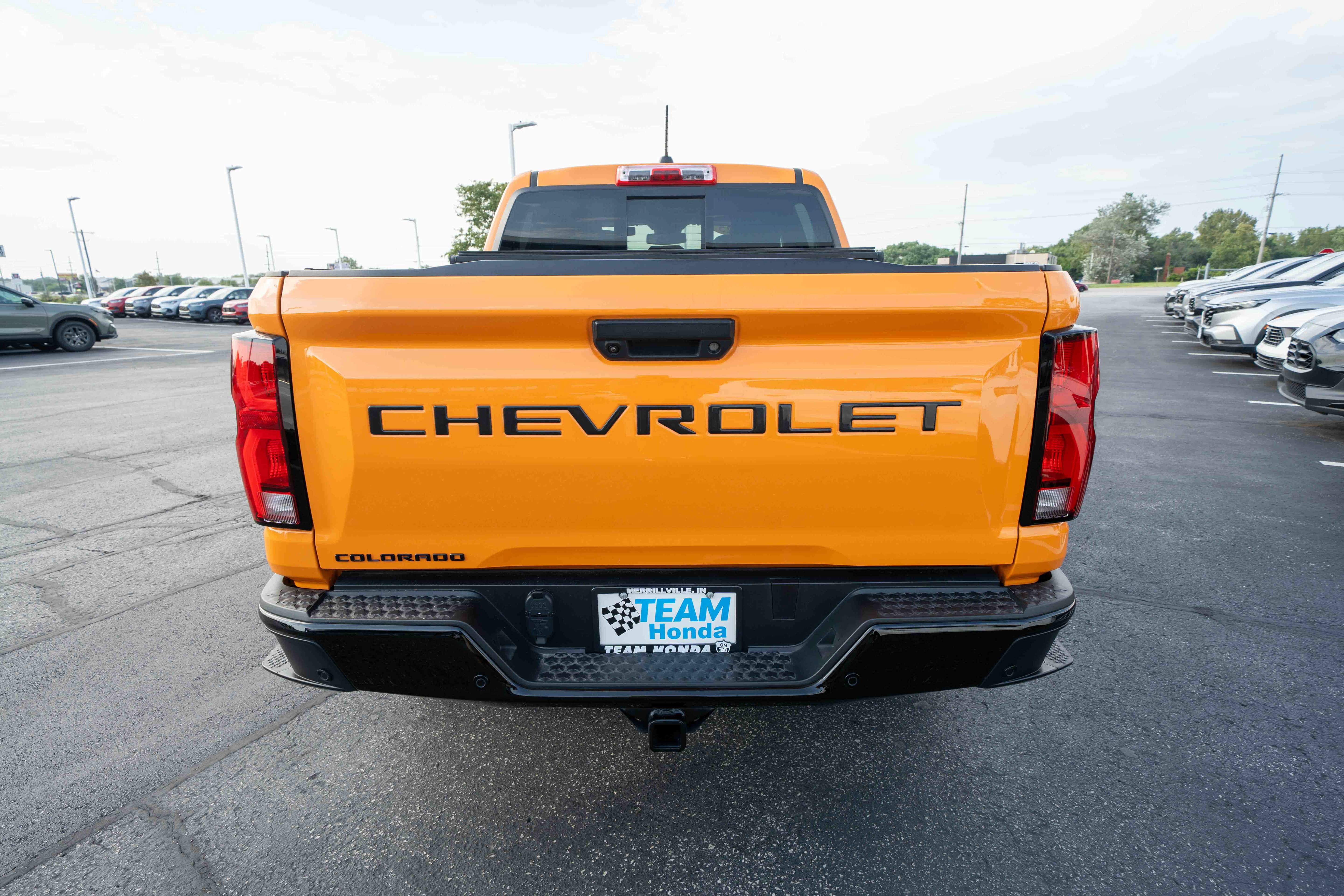 Used 2025 Chevrolet Colorado Z71 w/ Technology Package AWD/4WD image 5