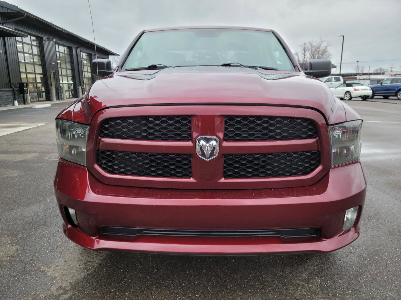 Used 2017 RAM 1500 Express image 2