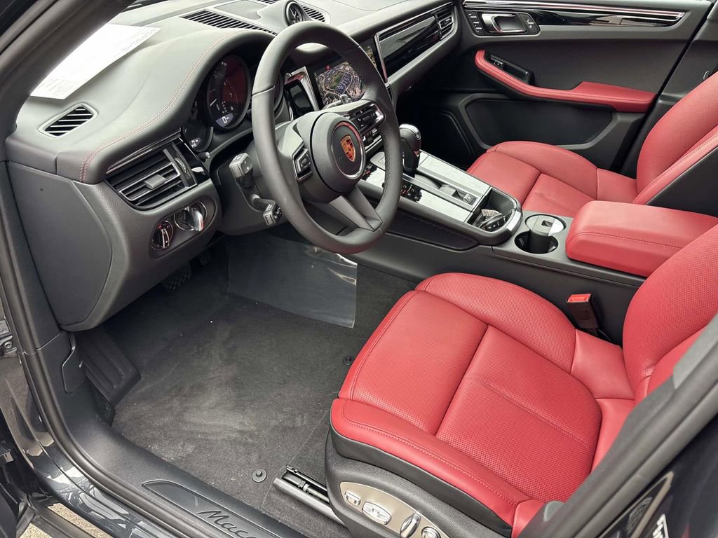 New 2026 Porsche Macan image 19