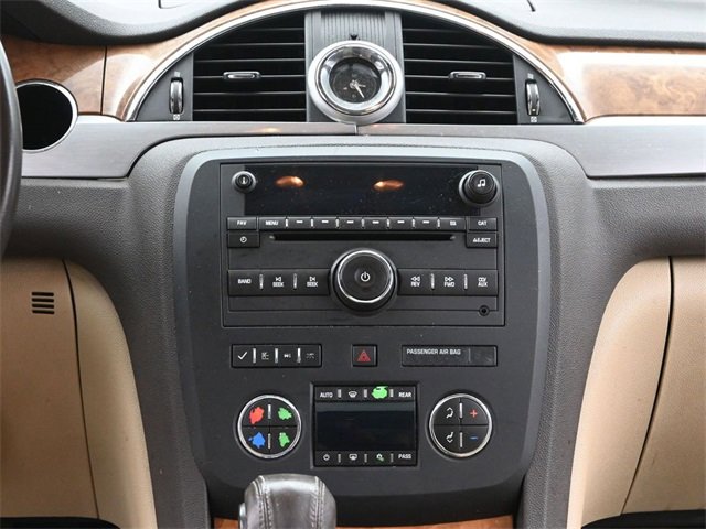 Used 2011 Buick Enclave CXL image 28