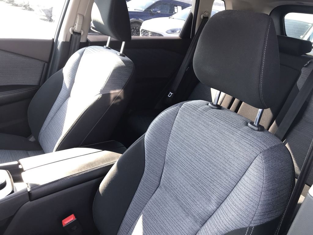 Used 2023 Nissan Rogue SV image 11