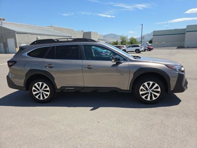 Certified 2024 Subaru Outback Premium AWD/4WD image 2