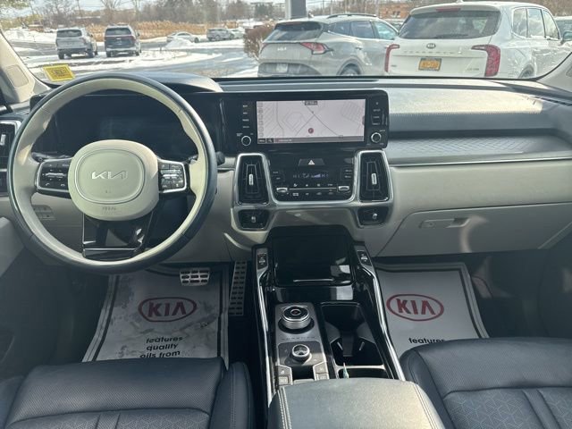 Certified 2024 Kia Sorento SX Prestige AWD/4WD image 9