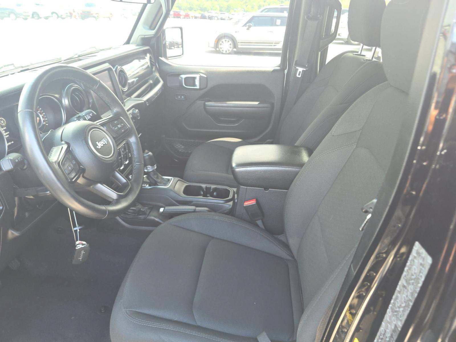 Used 2022 Jeep Wrangler Unlimited Sport AWD/4WD image 5