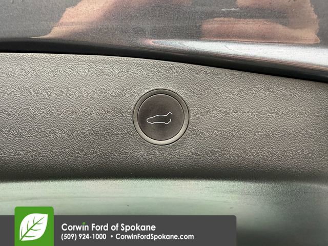 Used 2023 Tesla Model 3 Performance image 19