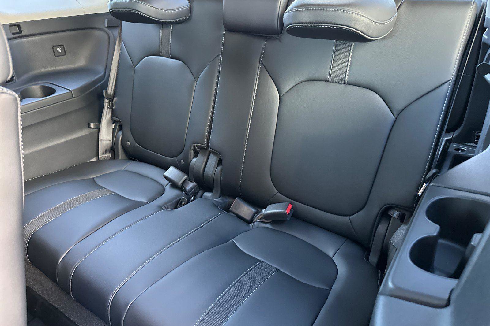 New 2025 Honda Pilot Touring image 12