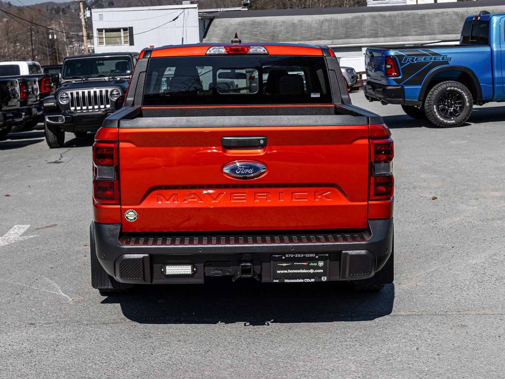 Used 2022 Ford Maverick Lariat w/ Lariat Luxury Package image 5