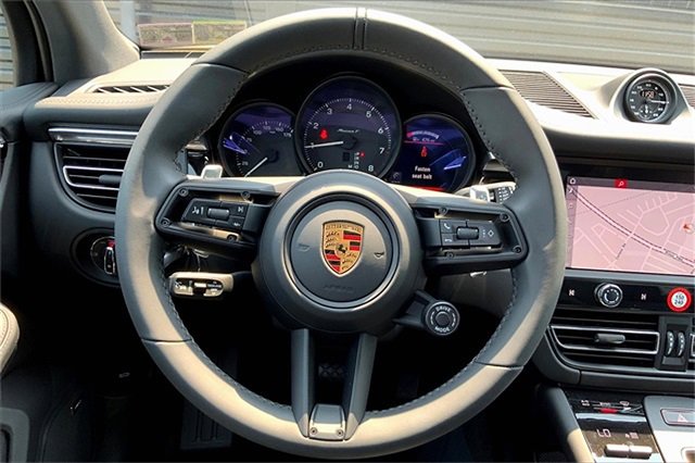 New 2025 Porsche Macan Turbo image 7