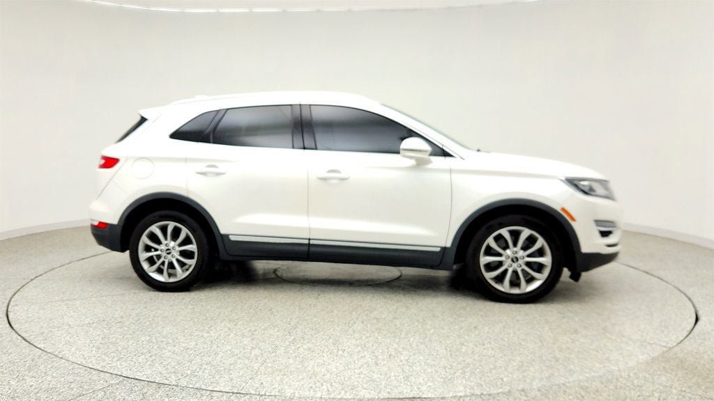 Used 2015 Lincoln MKC AWD w/ Equipment Group 101A Select image 4