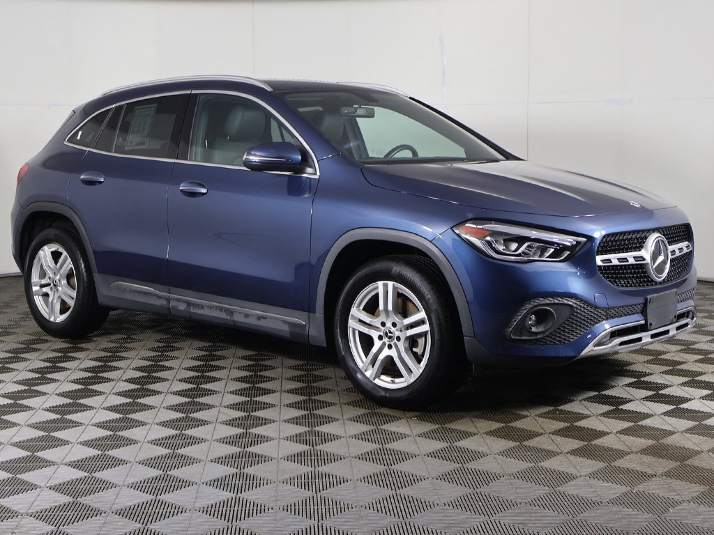 Used 2023 Mercedes-Benz GLA 250 4MATIC w/ Premium Package image 40