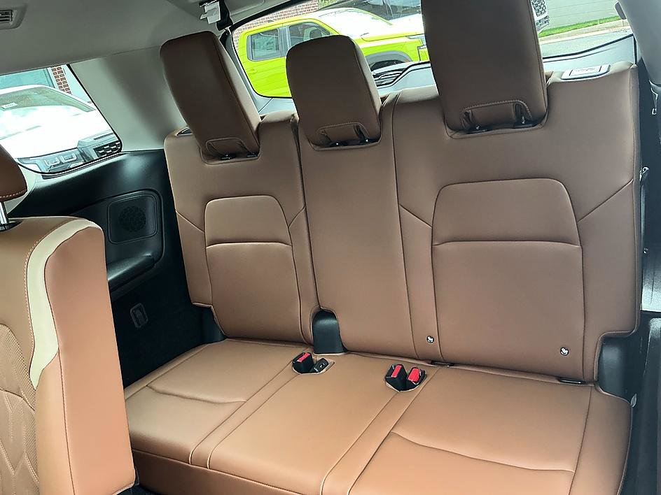 New 2026 Nissan Pathfinder Platinum image 26