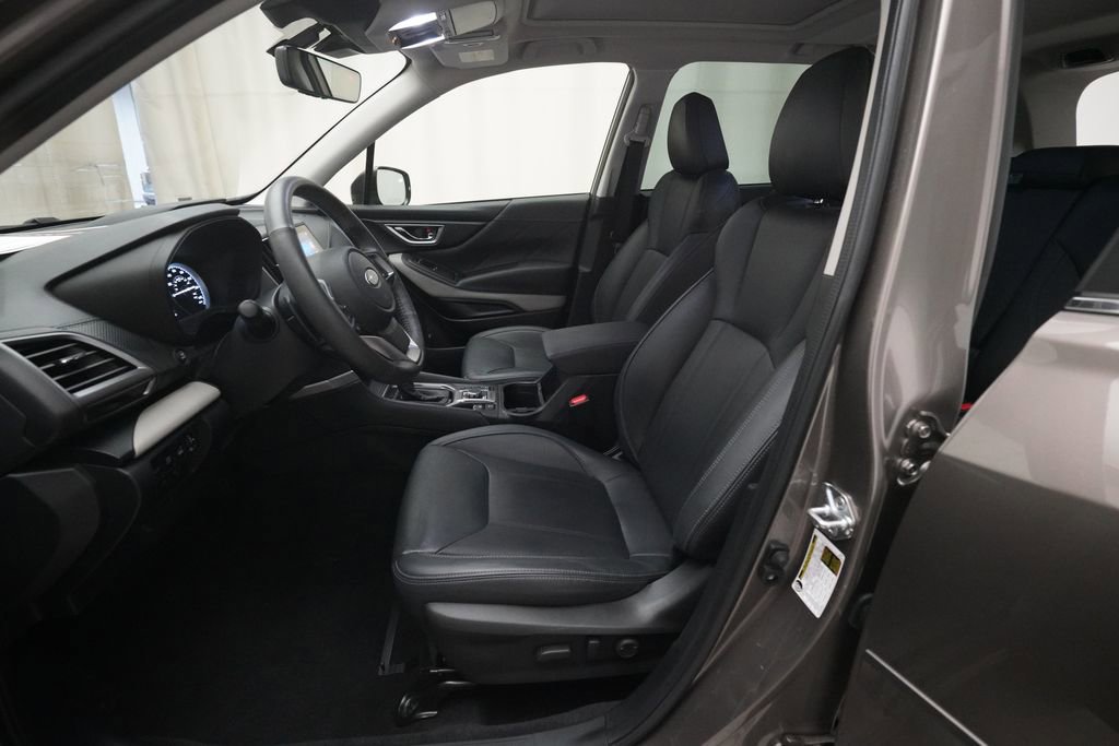 Certified 2023 Subaru Forester Limited AWD/4WD image 7