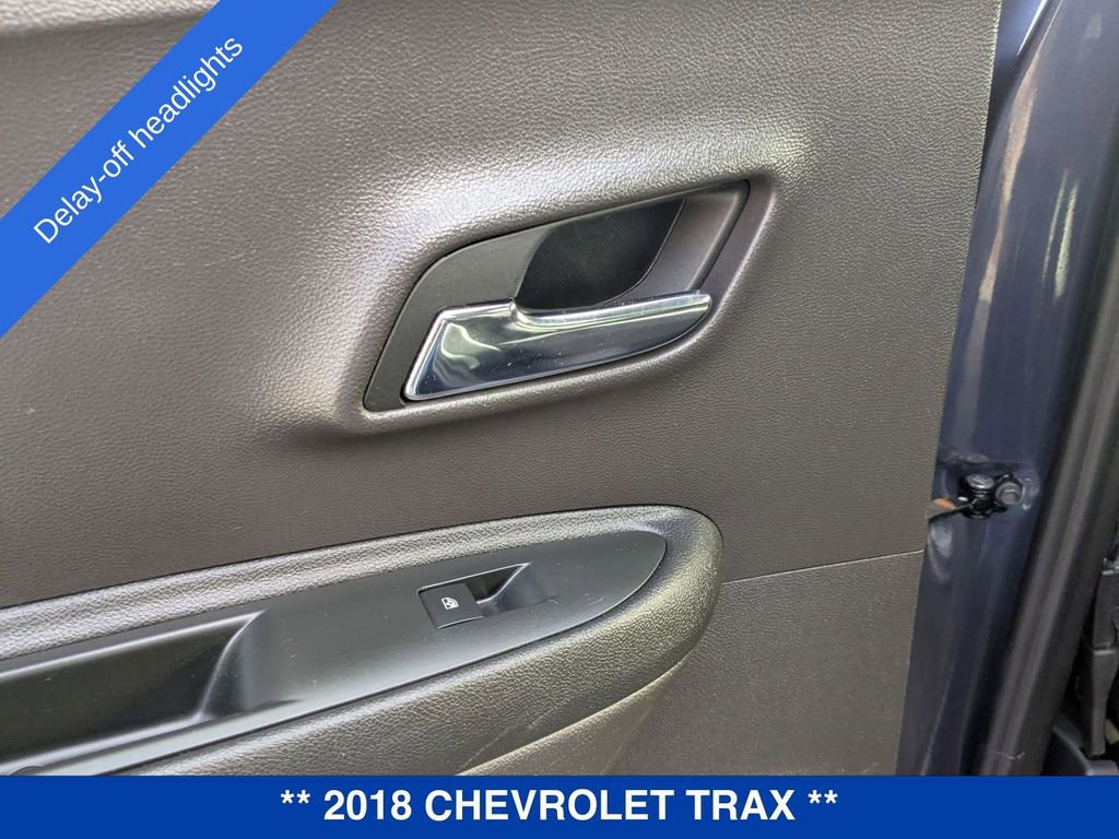 Used 2018 Chevrolet Trax LS image 30