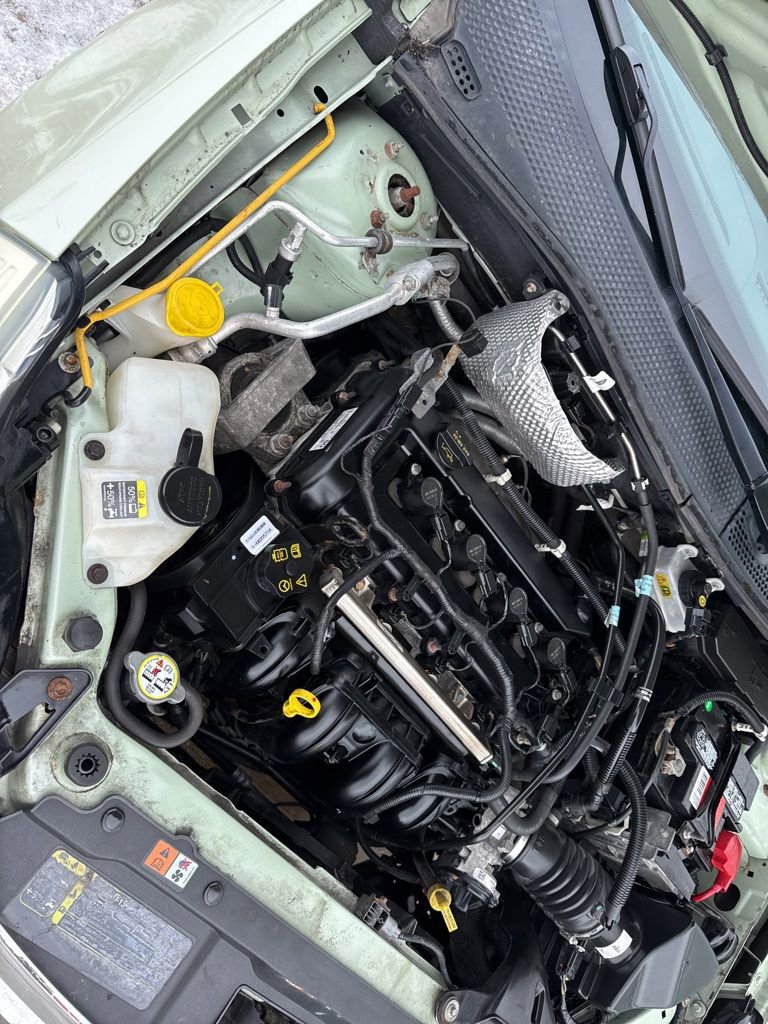 Used 2010 Ford Focus SE image 28