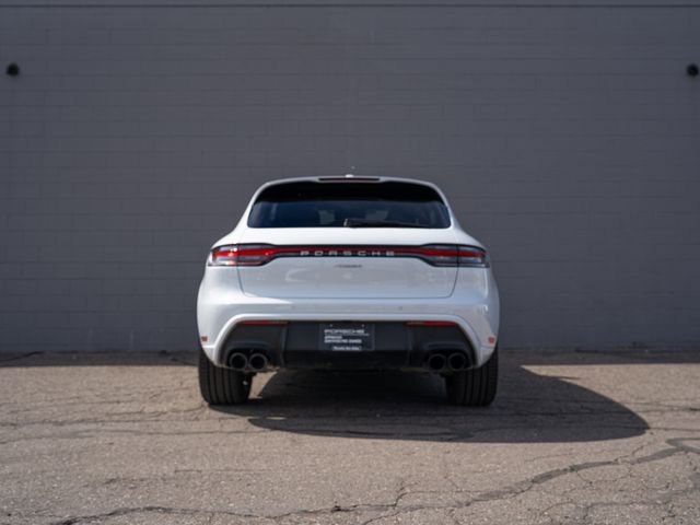 Certified 2025 Porsche Macan AWD/4WD image 6