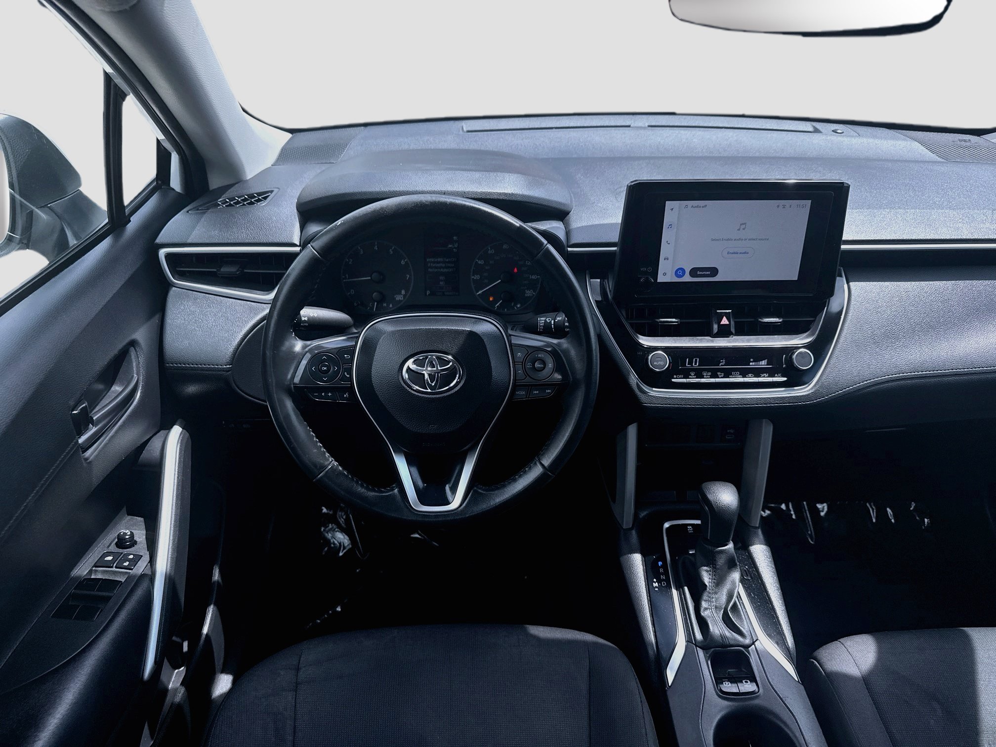 Used 2024 Toyota Corolla Cross LE w/ Moonroof Package FWD image 18