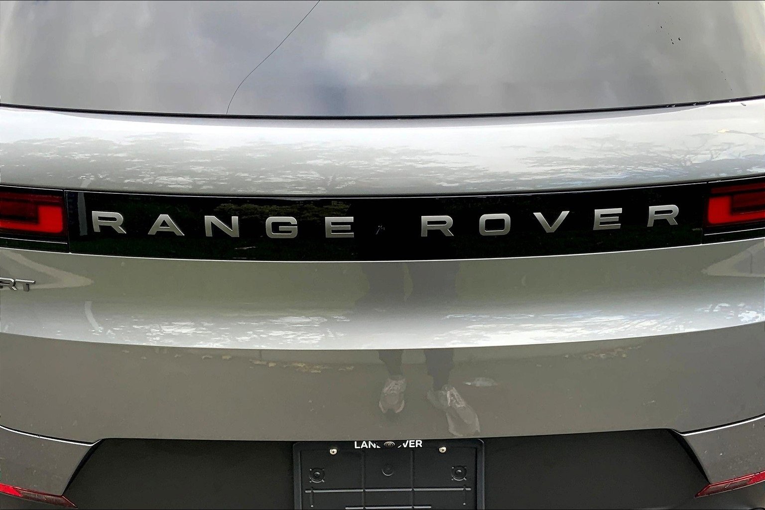 Used 2025 Land Rover Range Rover Sport image 31