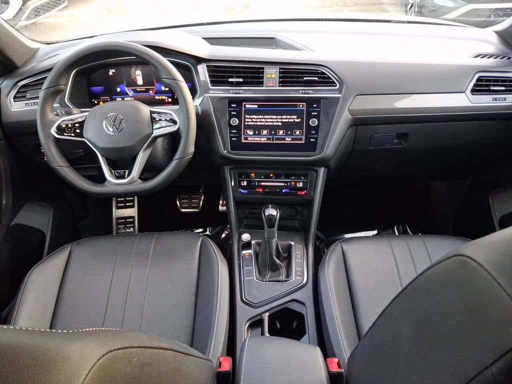 Certified 2023 Volkswagen Tiguan SE R-Line FWD image 9