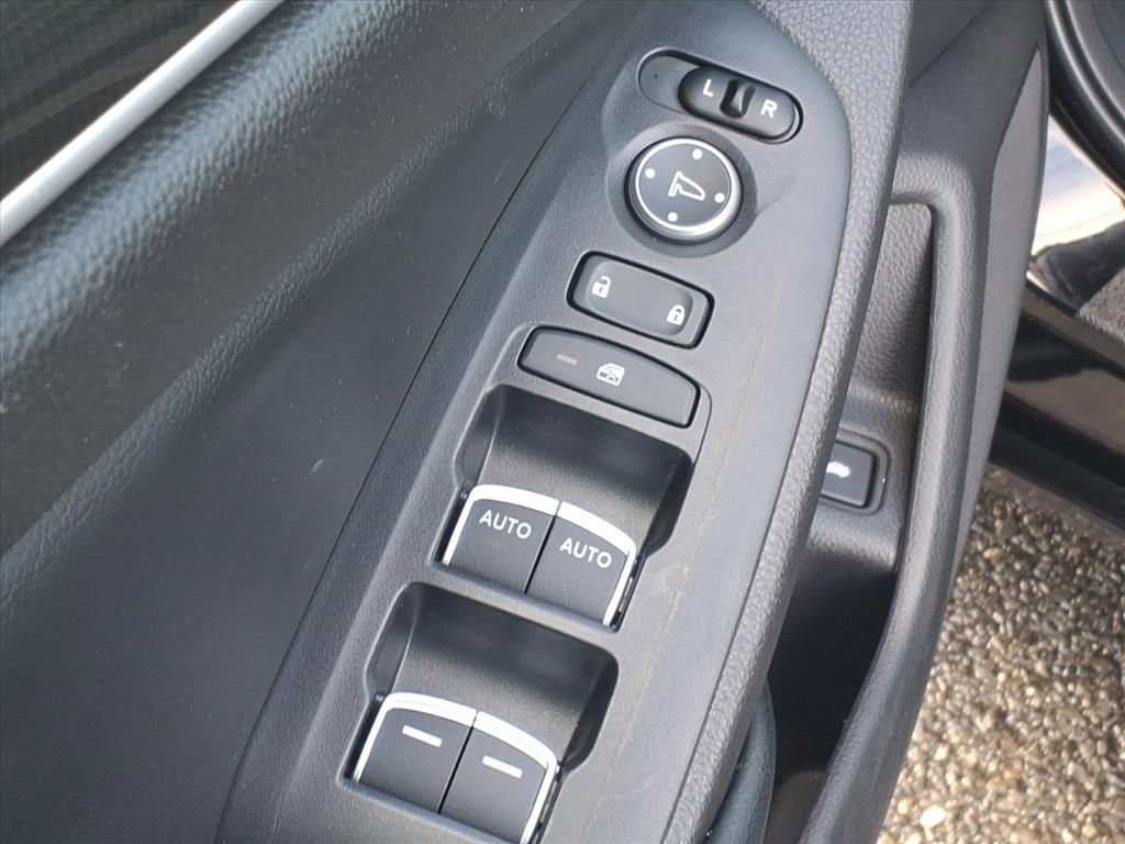 Used 2018 Honda Accord Sport image 13