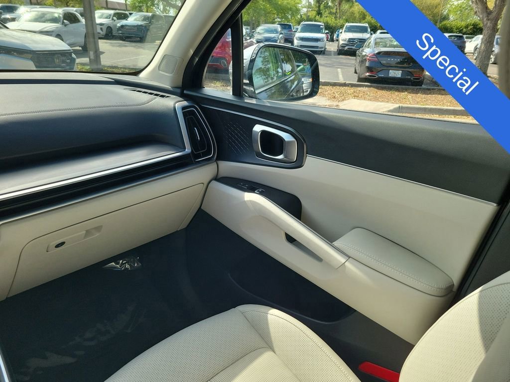 Used 2024 Kia Sorento S w/ Panoramic Sunroof Package FWD image 19
