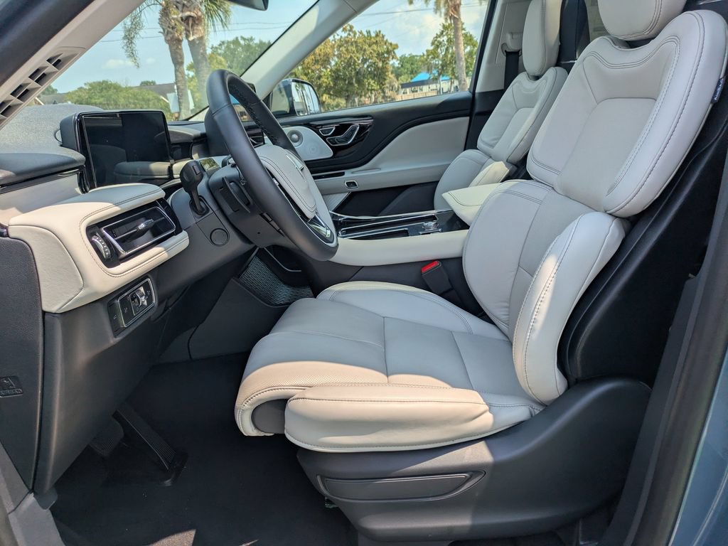 New 2026 Lincoln Aviator Reserve AWD/4WD image 24