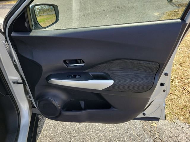 Used 2020 Nissan Kicks SV image 34