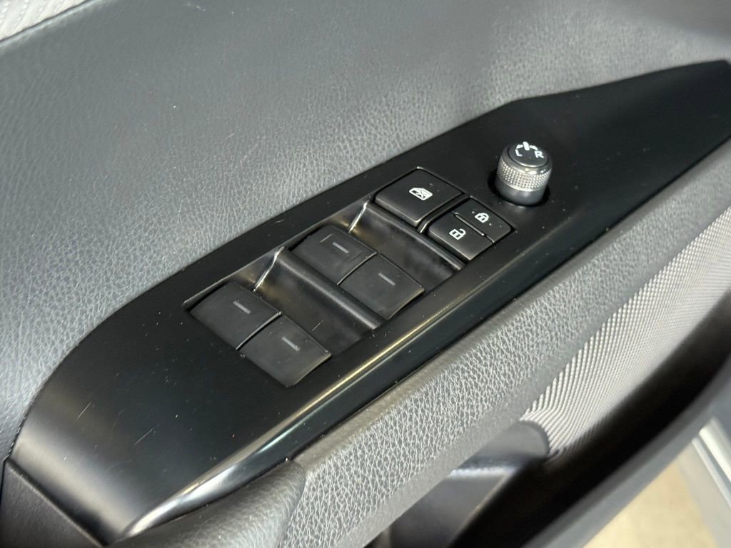 Certified 2025 Toyota Camry SE image 19