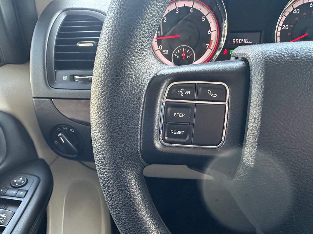 Used 2018 Dodge Grand Caravan SE w/ UConnect Hands-Free Group FWD image 22